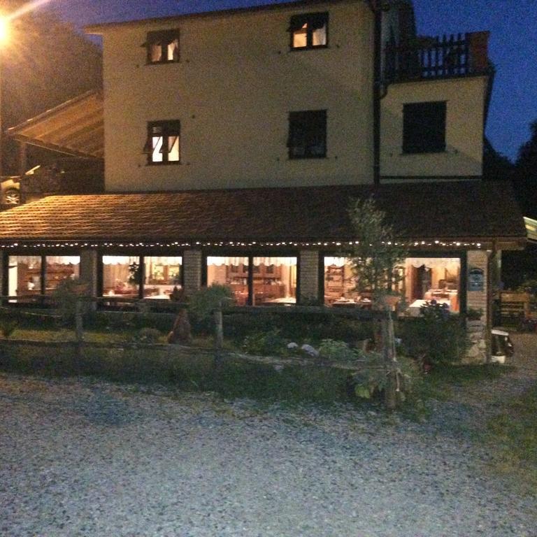La Taverna Del Nonno Borzonasca Eksteriør bilde